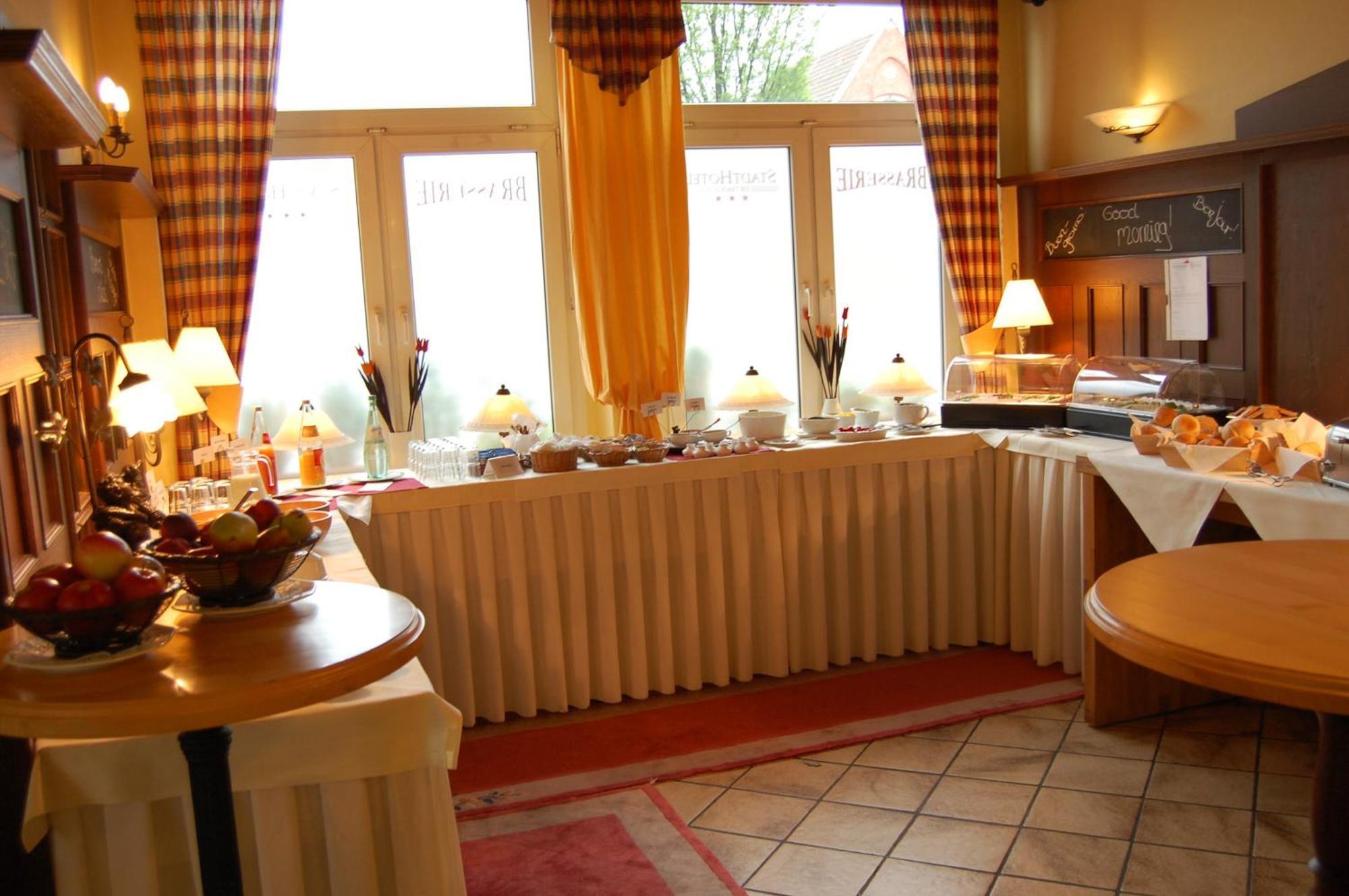 Stadthotel Detmold Eksteriør billede