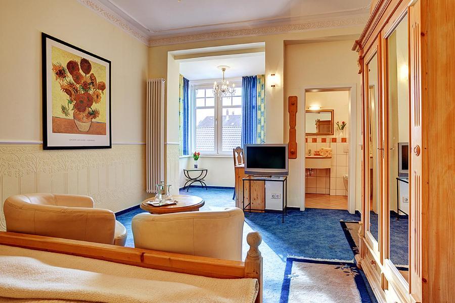 Stadthotel Detmold Eksteriør billede