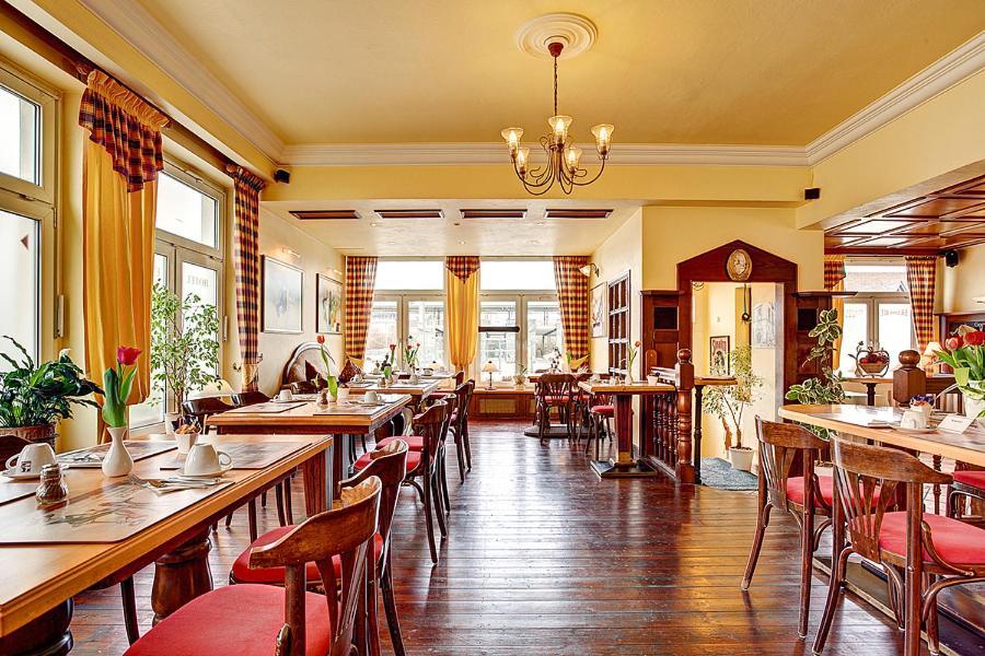 Stadthotel Detmold Eksteriør billede